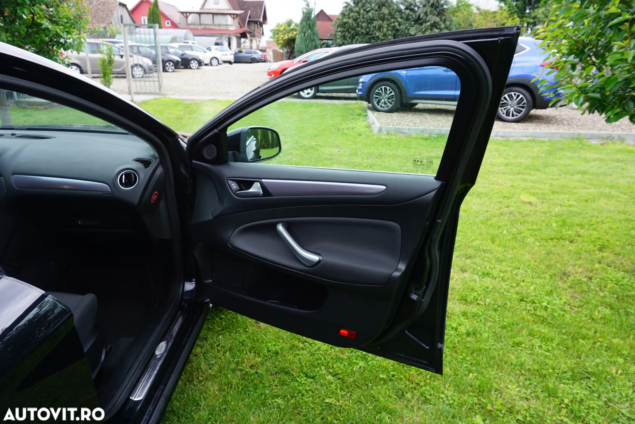 Ford Mondeo 2.0 EcoBoost Powershift Titanium - 9