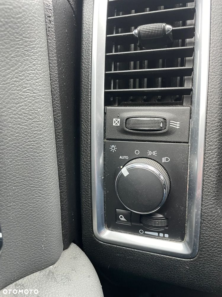 Dodge RAM - 30