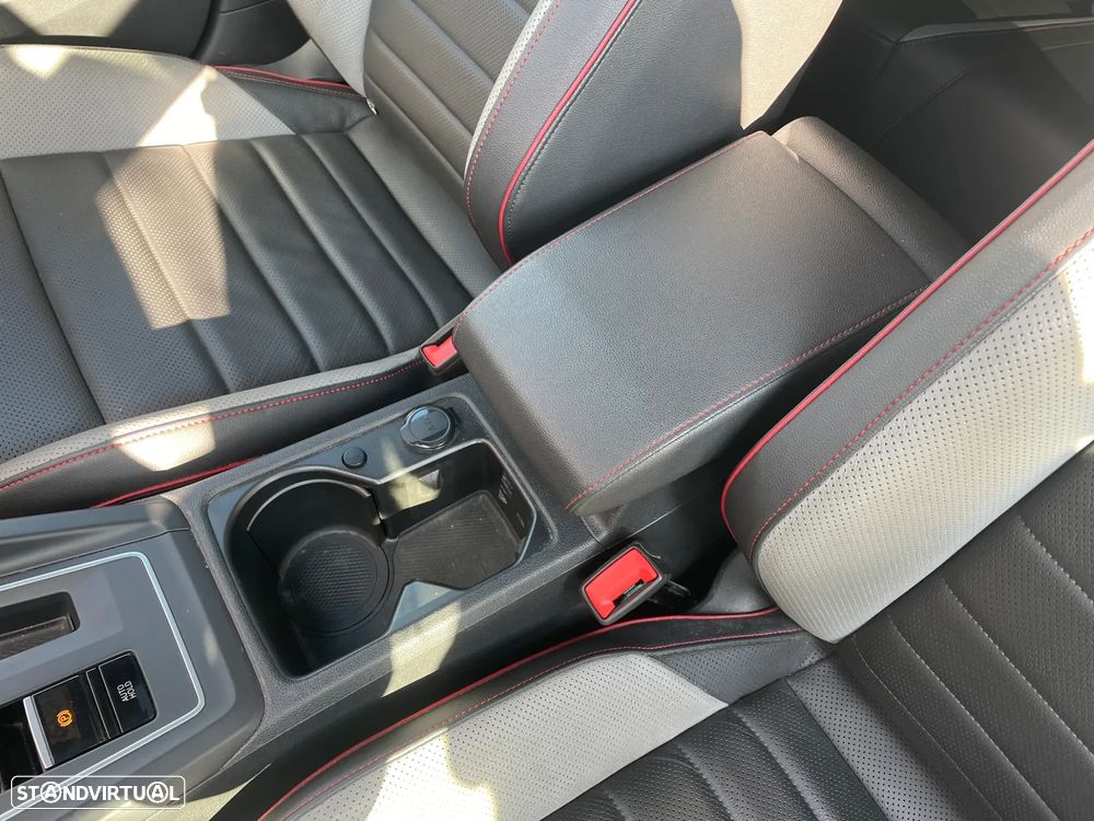VW Golf Variant R 2.0 TSI OPF 4Motion DSG - 21