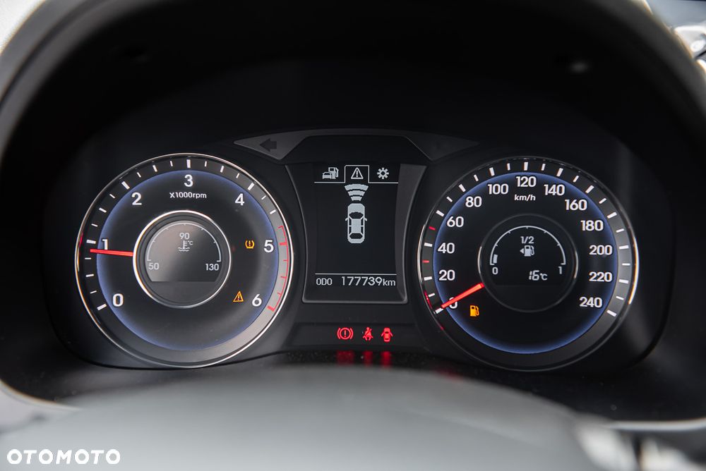 Hyundai i40 - 20