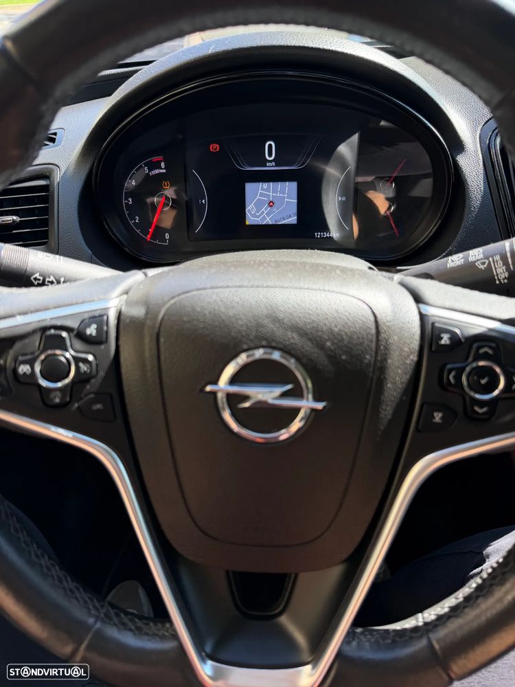 Opel Insignia Sports Tourer - 32