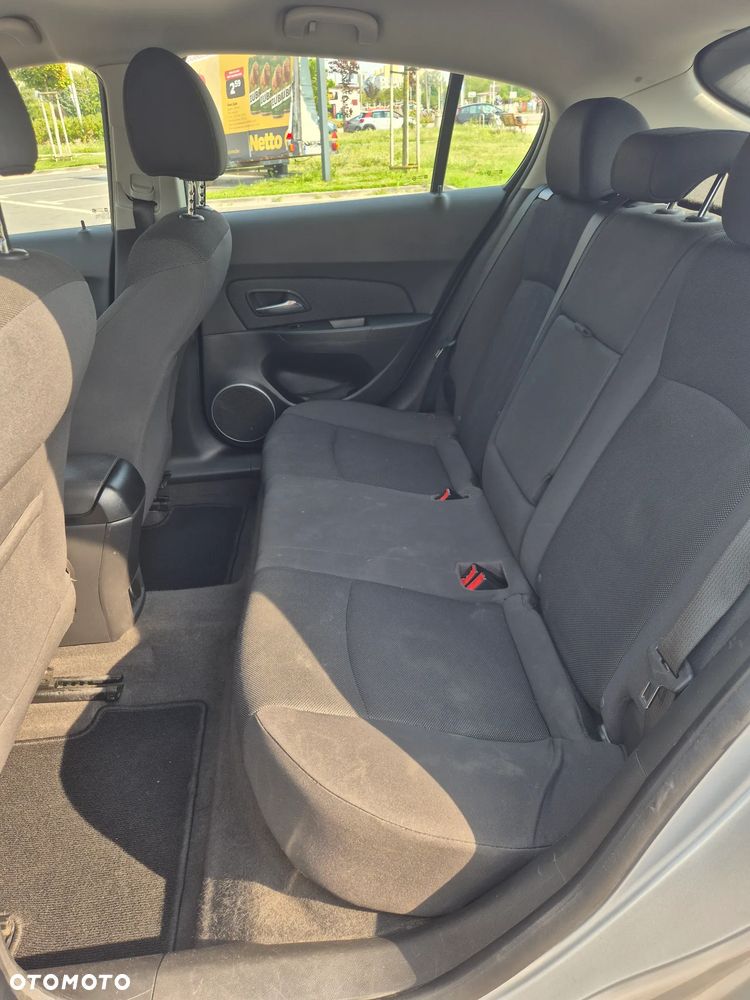 Chevrolet Cruze 1.8 LT - 9