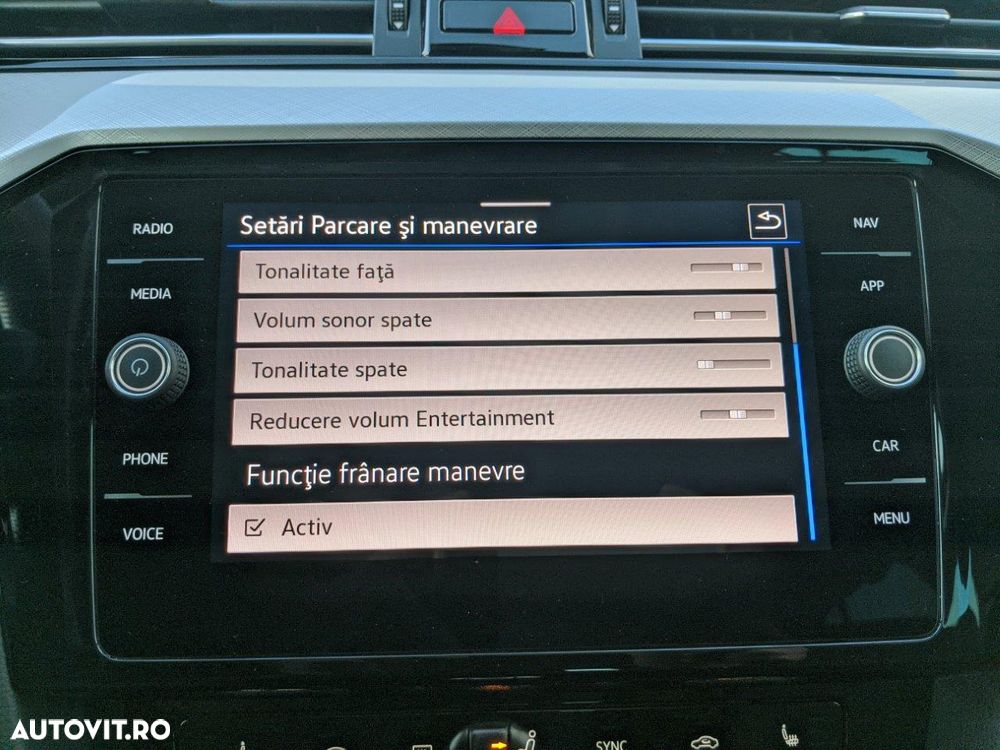 Volkswagen Passat - 20