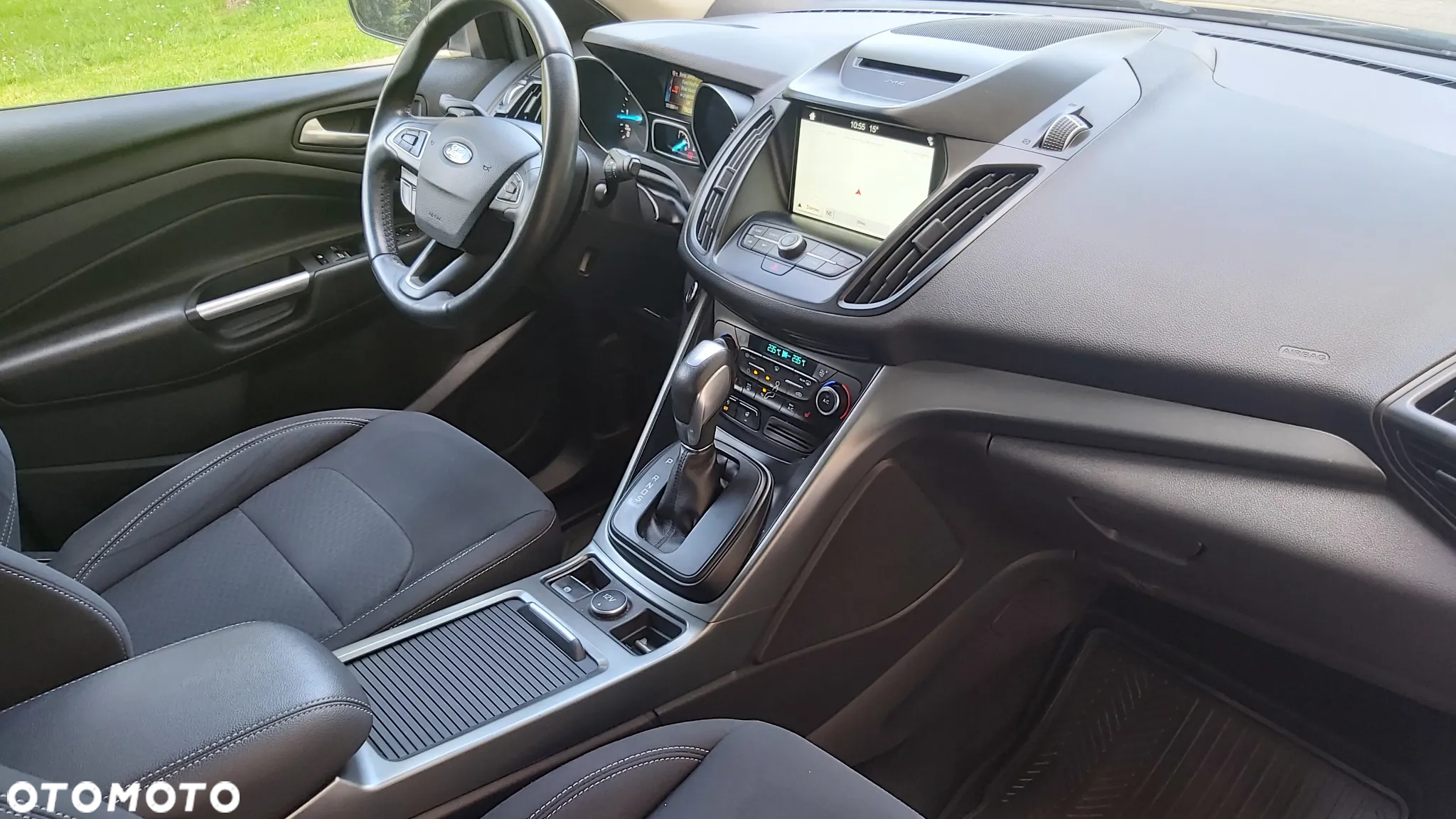 Ford Kuga - 24