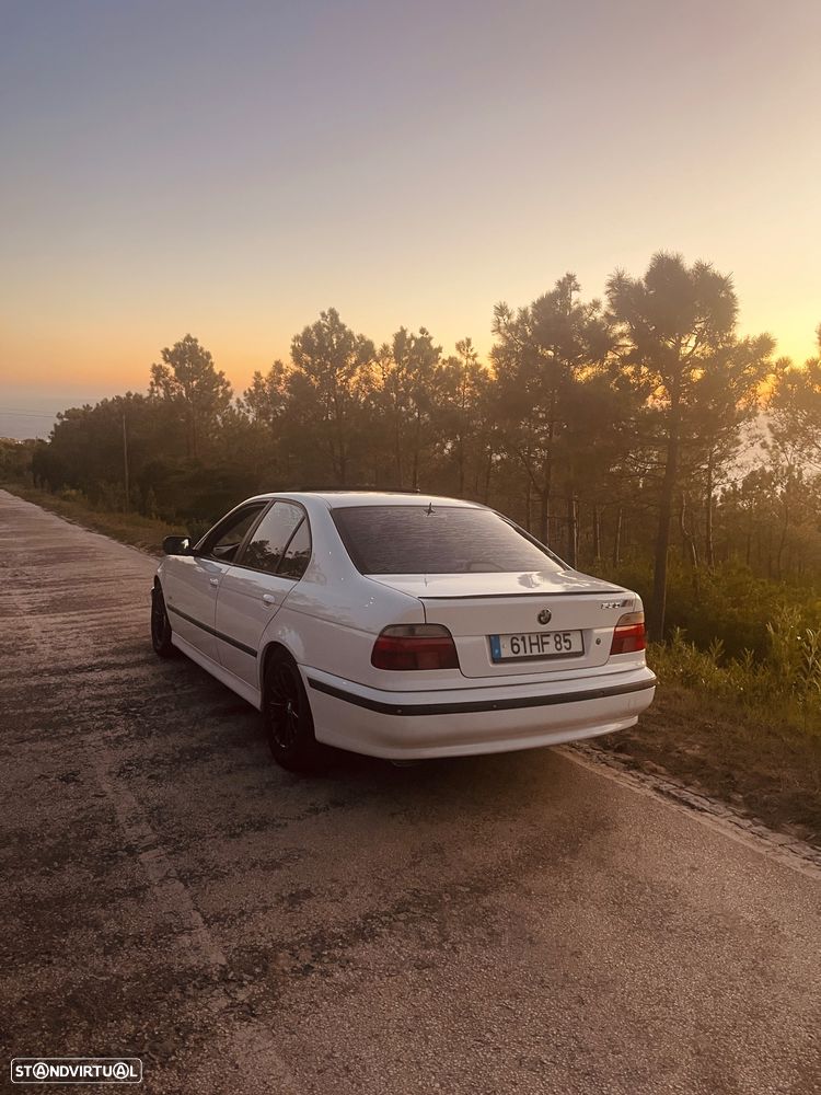 BMW 530