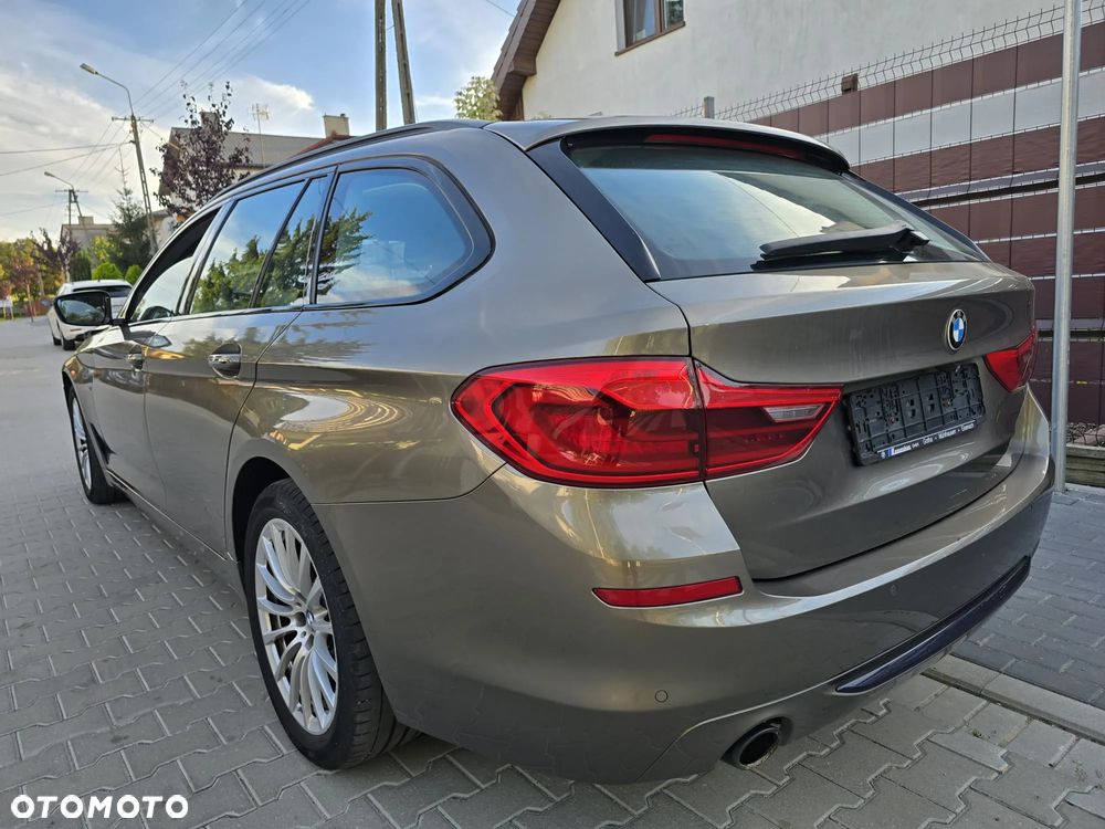 BMW Seria 5 530i xDrive Touring Sport Line - 1