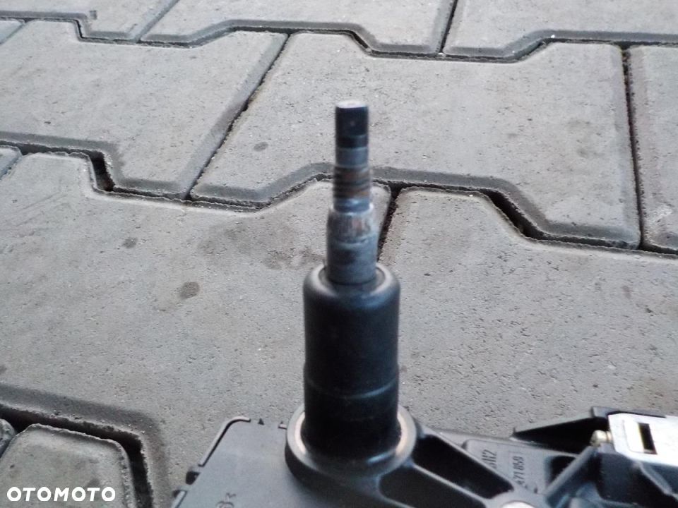 VW T5 SILNICZEK WYCIERACZKI KLAPY 7H0955711 - 2