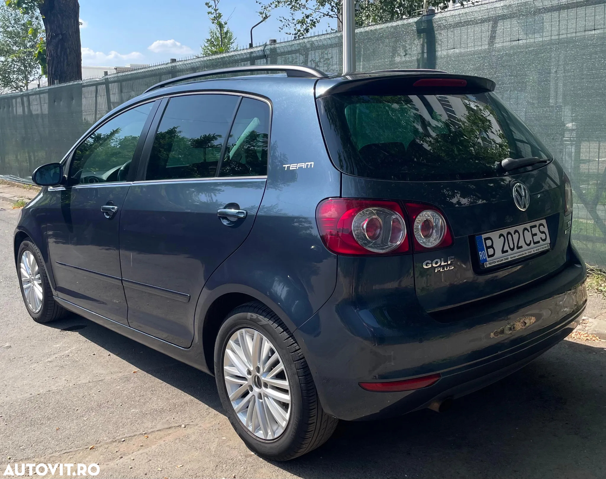 Volkswagen Golf Plus 1.9 TDI Comfortline DPF - 8