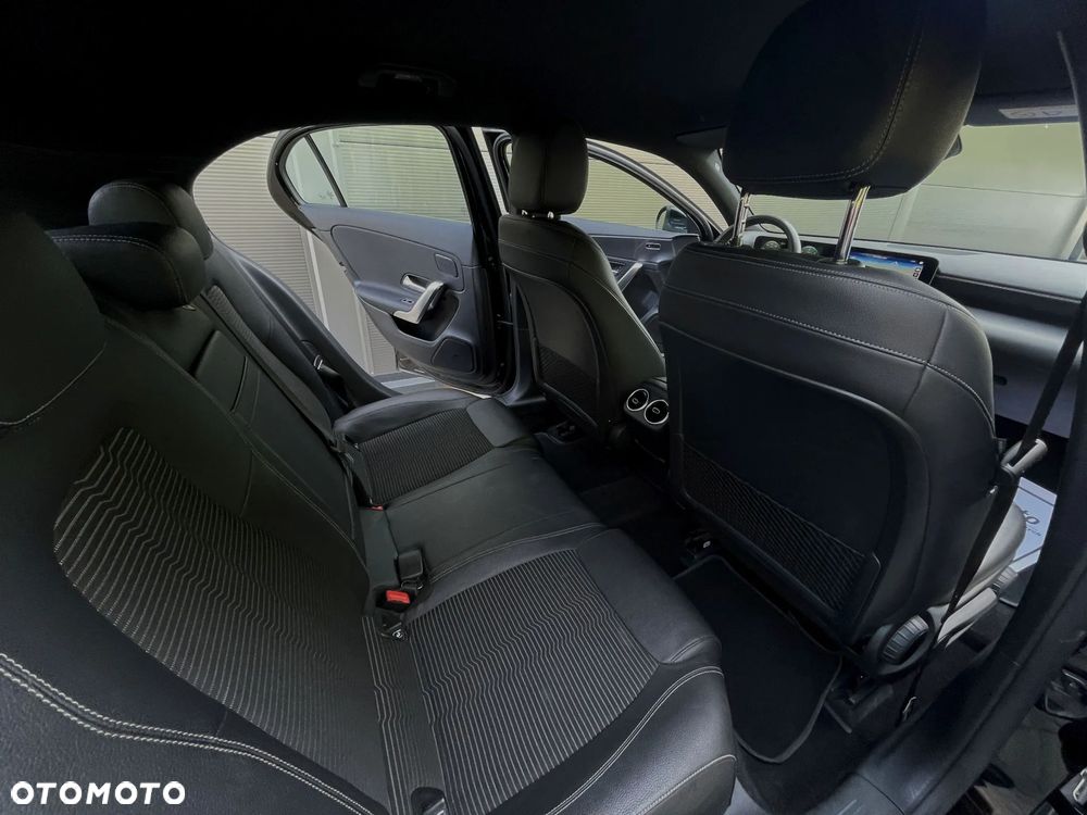 Mercedes-Benz Klasa A 180 d 7G-DCT Edition 1 - 18