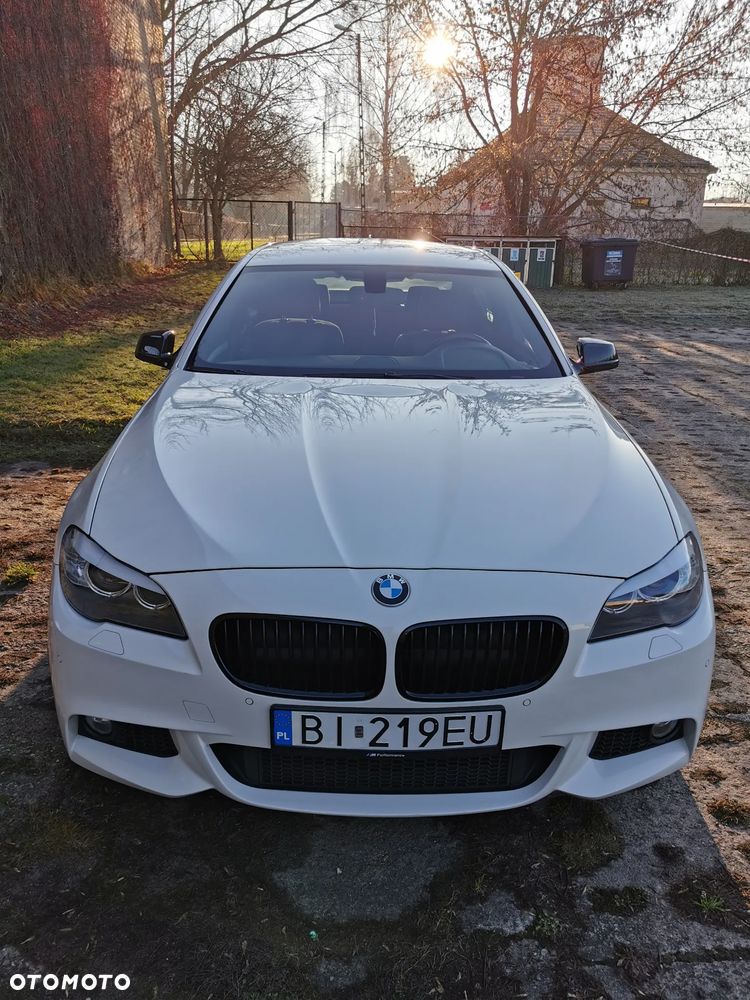 BMW Seria 5 525d xDrive - 16