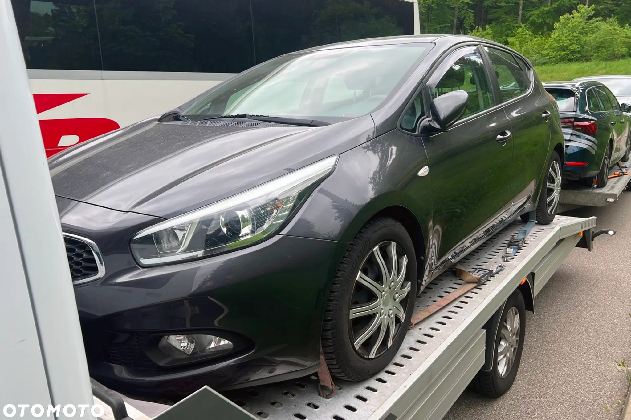 Kia Ceed - 41