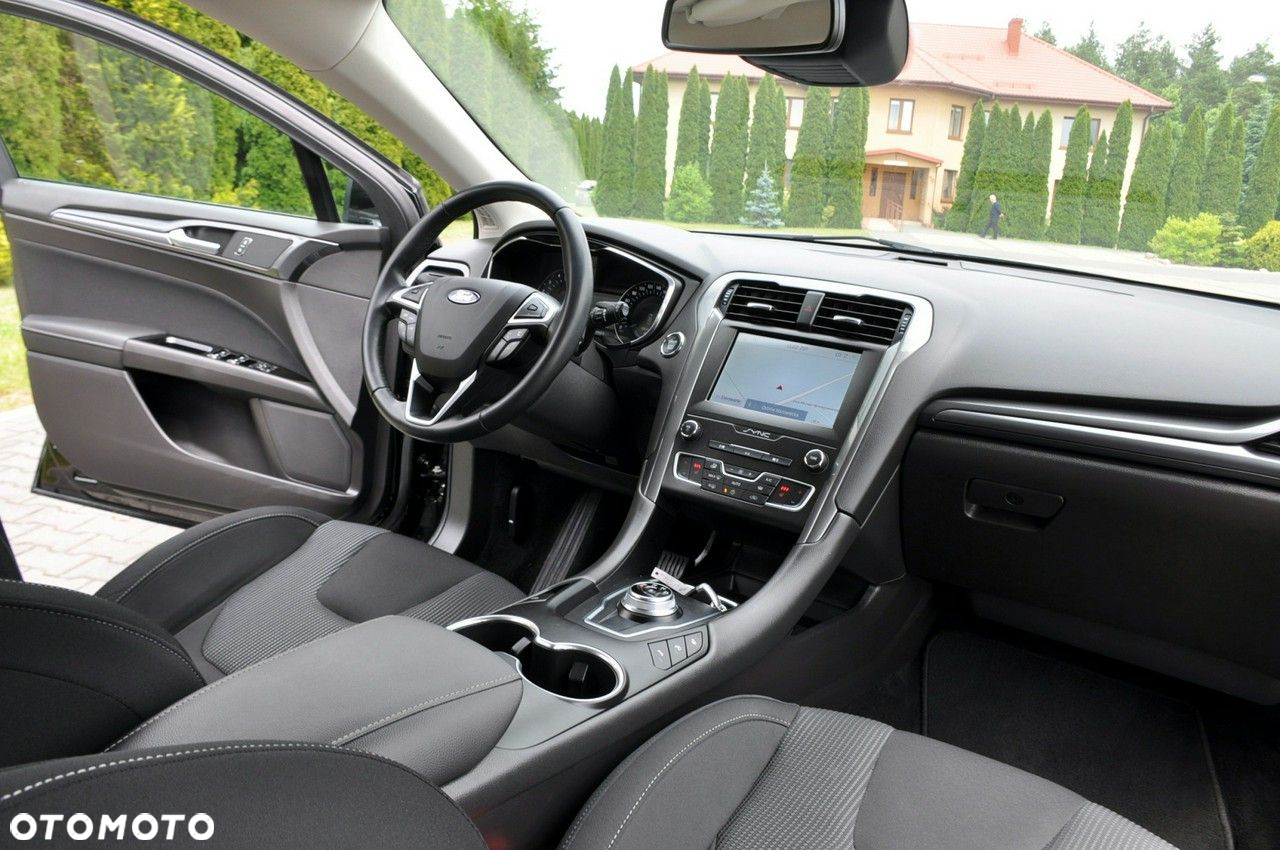 Ford Mondeo - 25