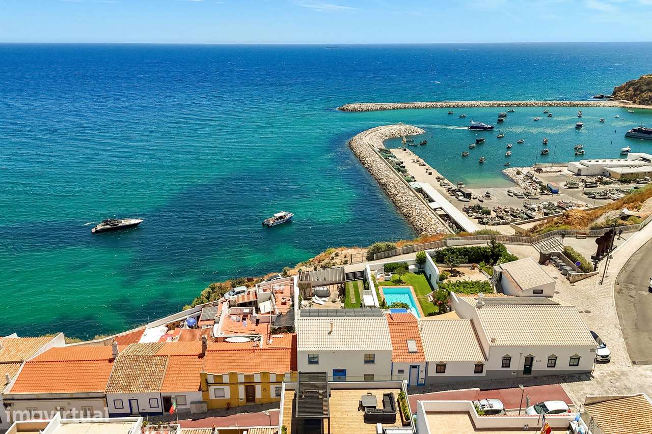 Moradia Tradicional Reabilitada com Vista Mar, no Coração de Albufeira - Grande imagem: 4/45
