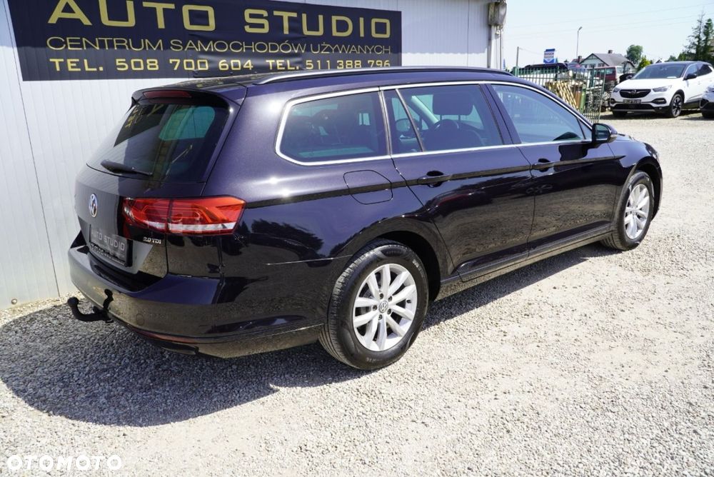 Volkswagen Passat - 38