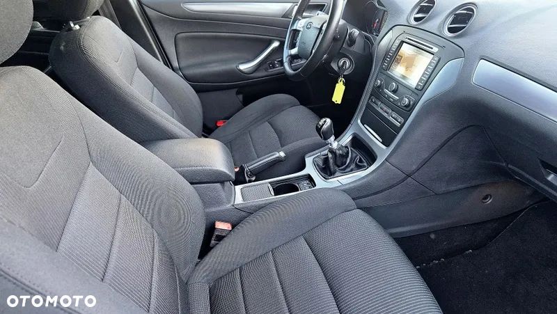 Ford Mondeo 2.0 TDCi Titanium - 18