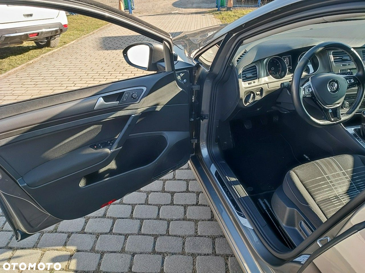 Volkswagen Golf 1.4 TSI (BlueMotion Technology) Comfortline - 17