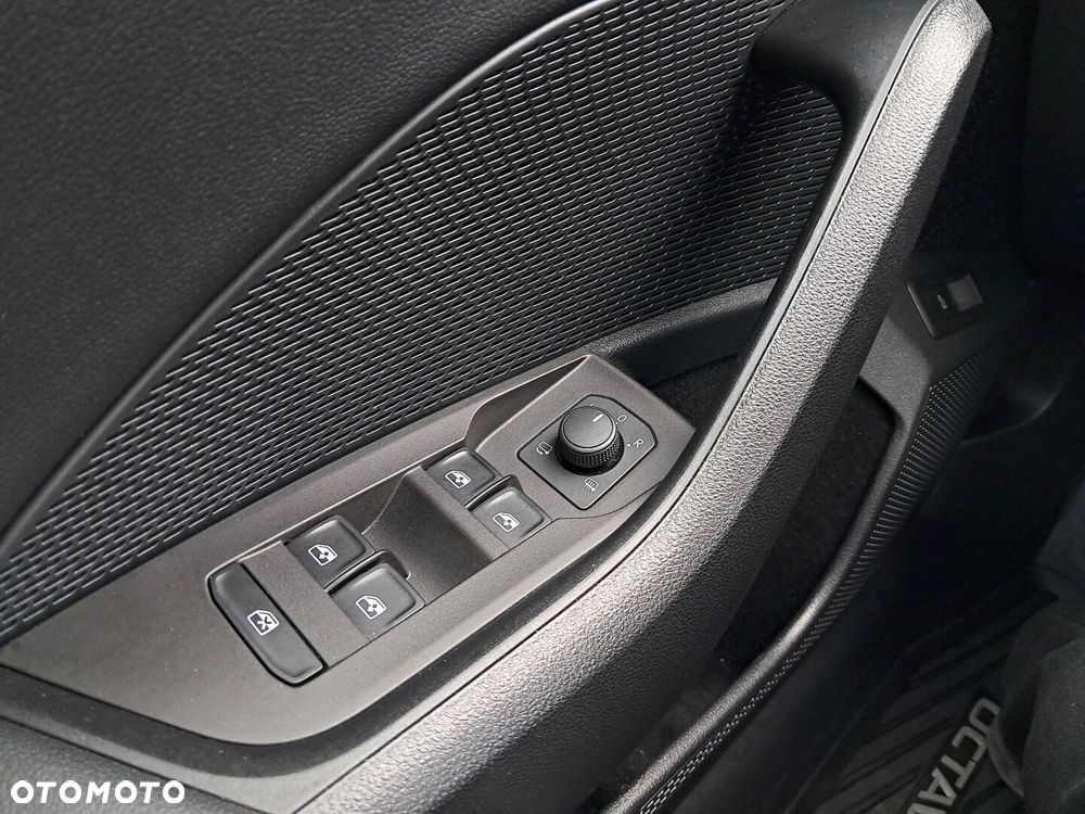 Skoda Octavia 2.0 TSI 4x4 Sportline DSG - 15