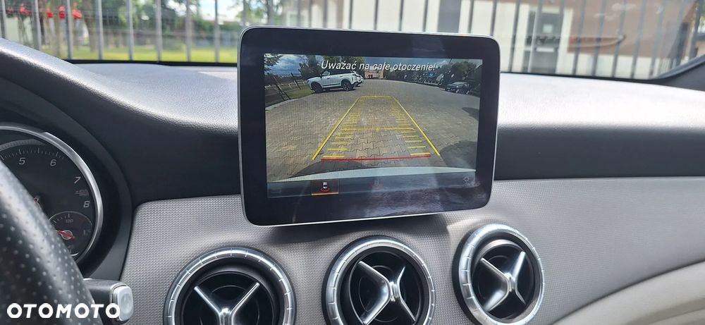 Mercedes-Benz CLA 250 7G-DCT Peak Edition - 15