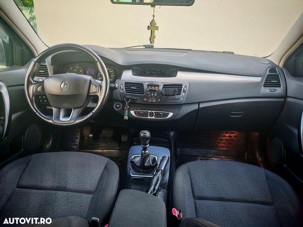 Renault Laguna dCi 110 FAP Dynamique - 5