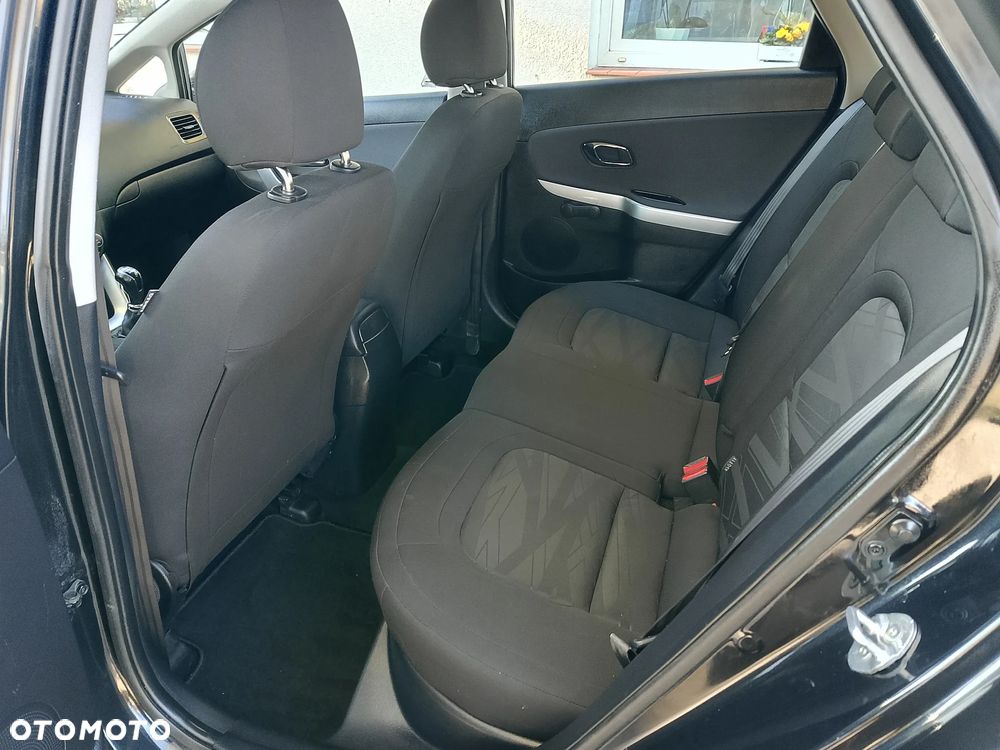 Kia Ceed 1.6 CRDi 136 ISG Vision - 6