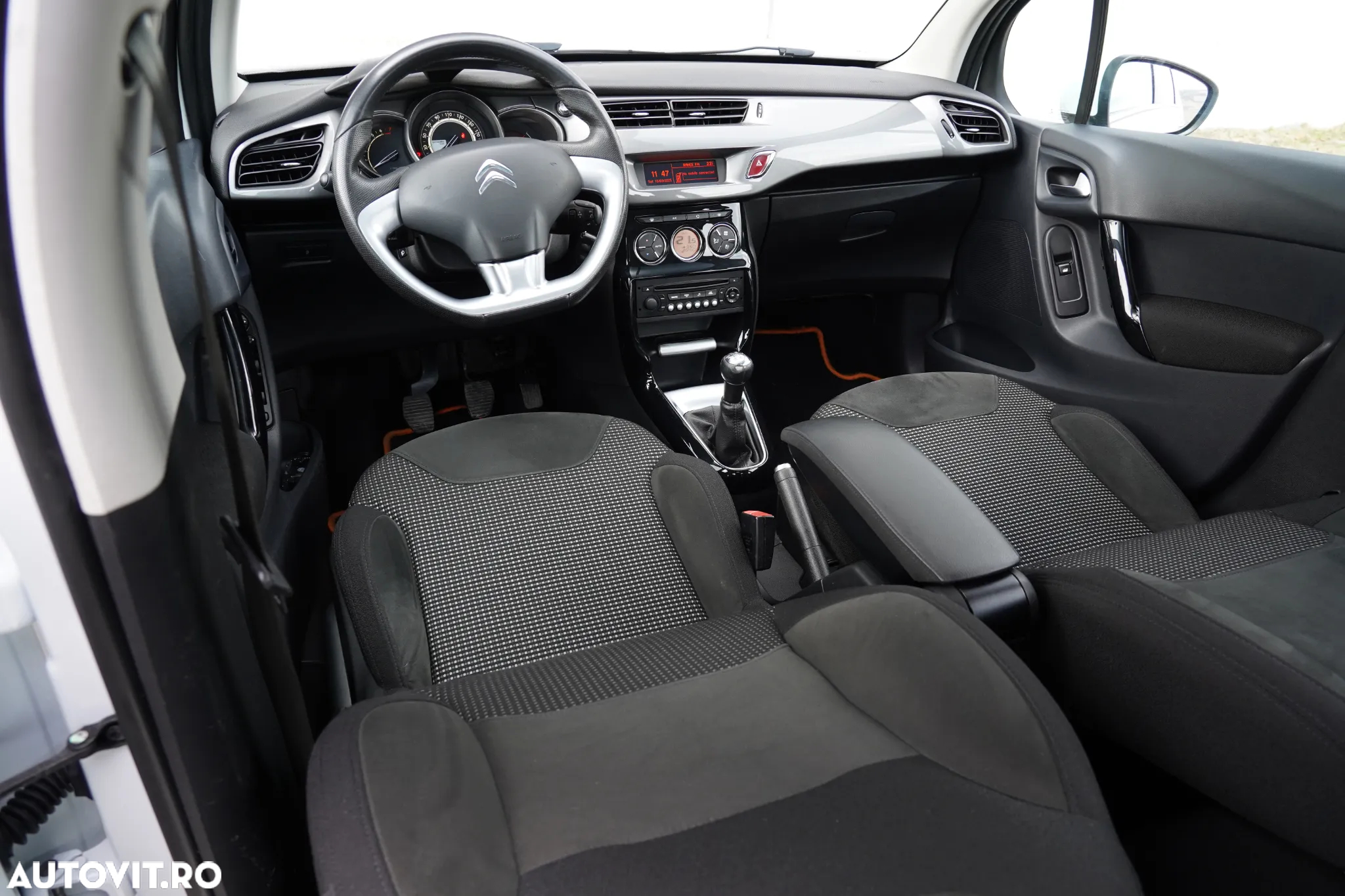 Citroën C3 1.2 VTi BVM Exclusive - 9