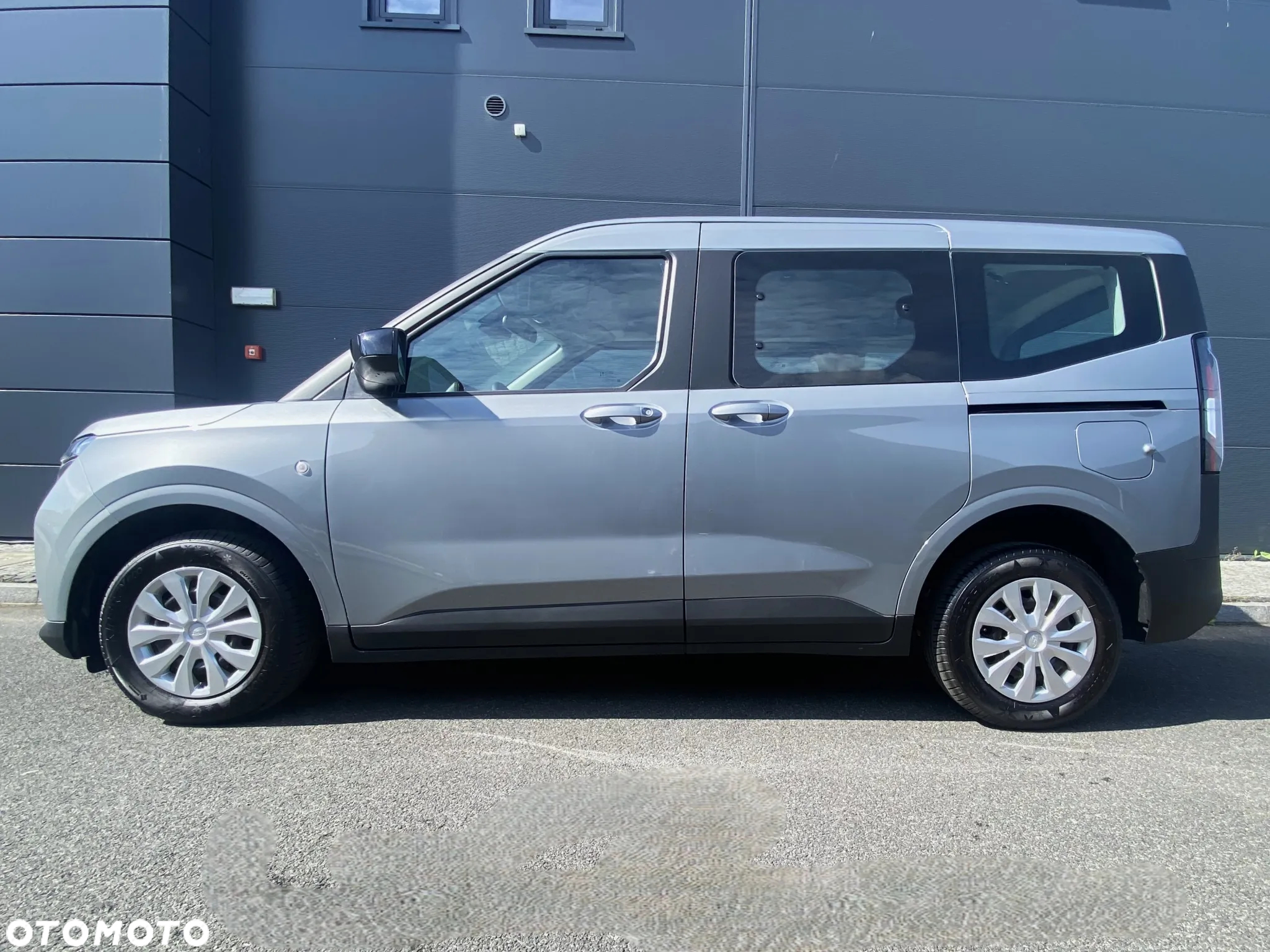 Ford Tourneo Courier 1.0 EcoBoost Trend - 3