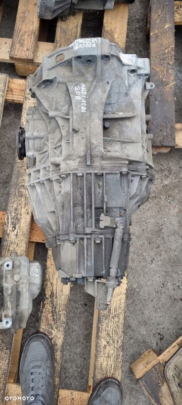 SKRZYNIA BIEGÓW AUTOMAT EVE MULTITRONIC A4 B6 2.0 FSI - 1