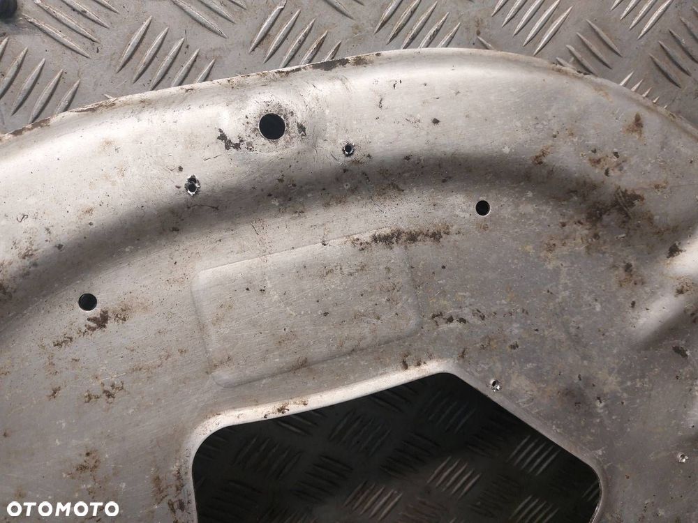 OSŁONA SILNIKA DOLNA BMW E60 520i 31116759878 - 4