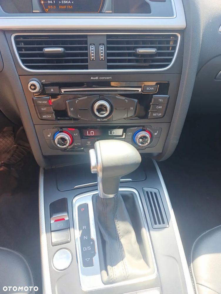 Audi A4 Limousine - 10