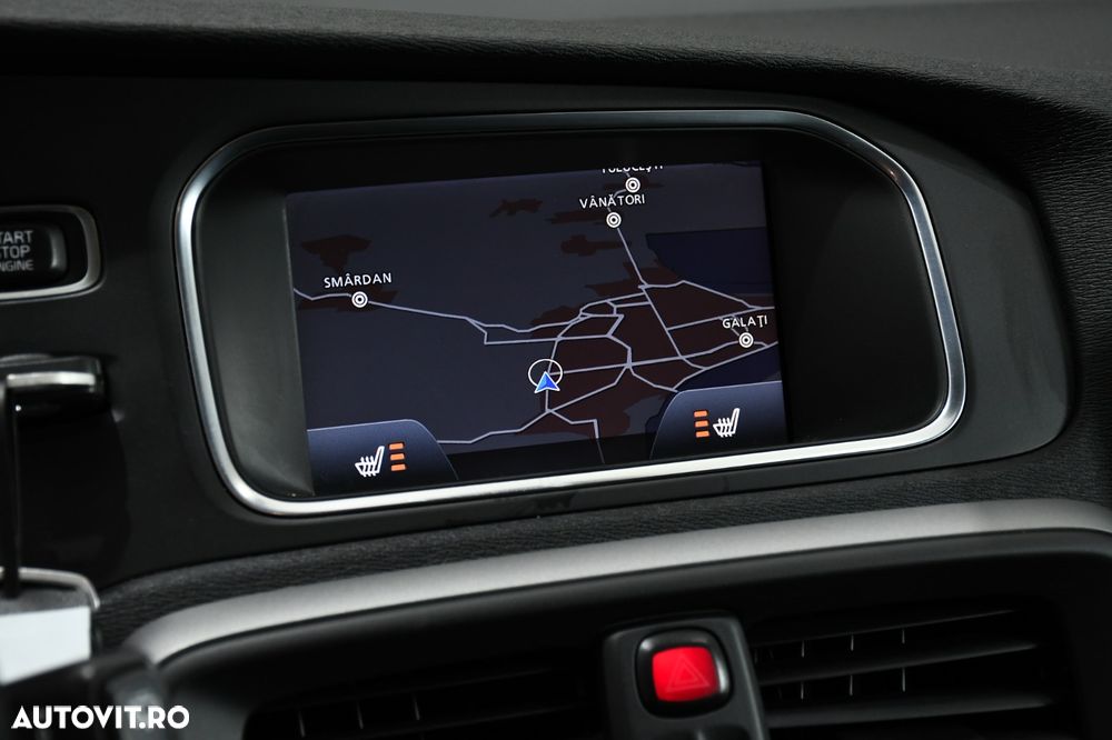 Volvo V40 Cross Country D3 Geartronic Momentum - 16