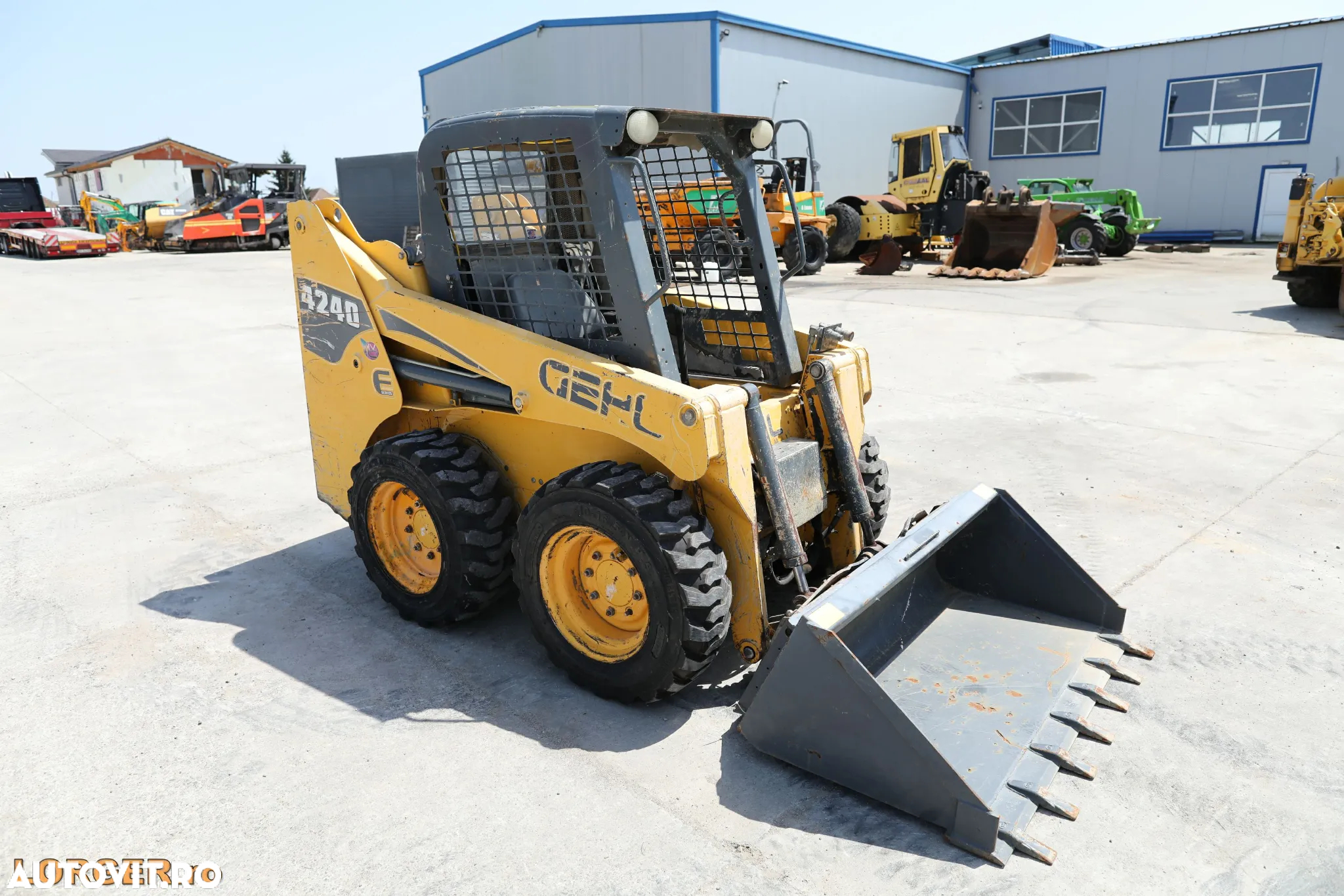 Gehl 4240 - 4
