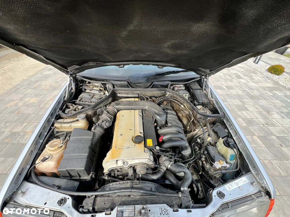 Mercedes-Benz Klasa E - 12