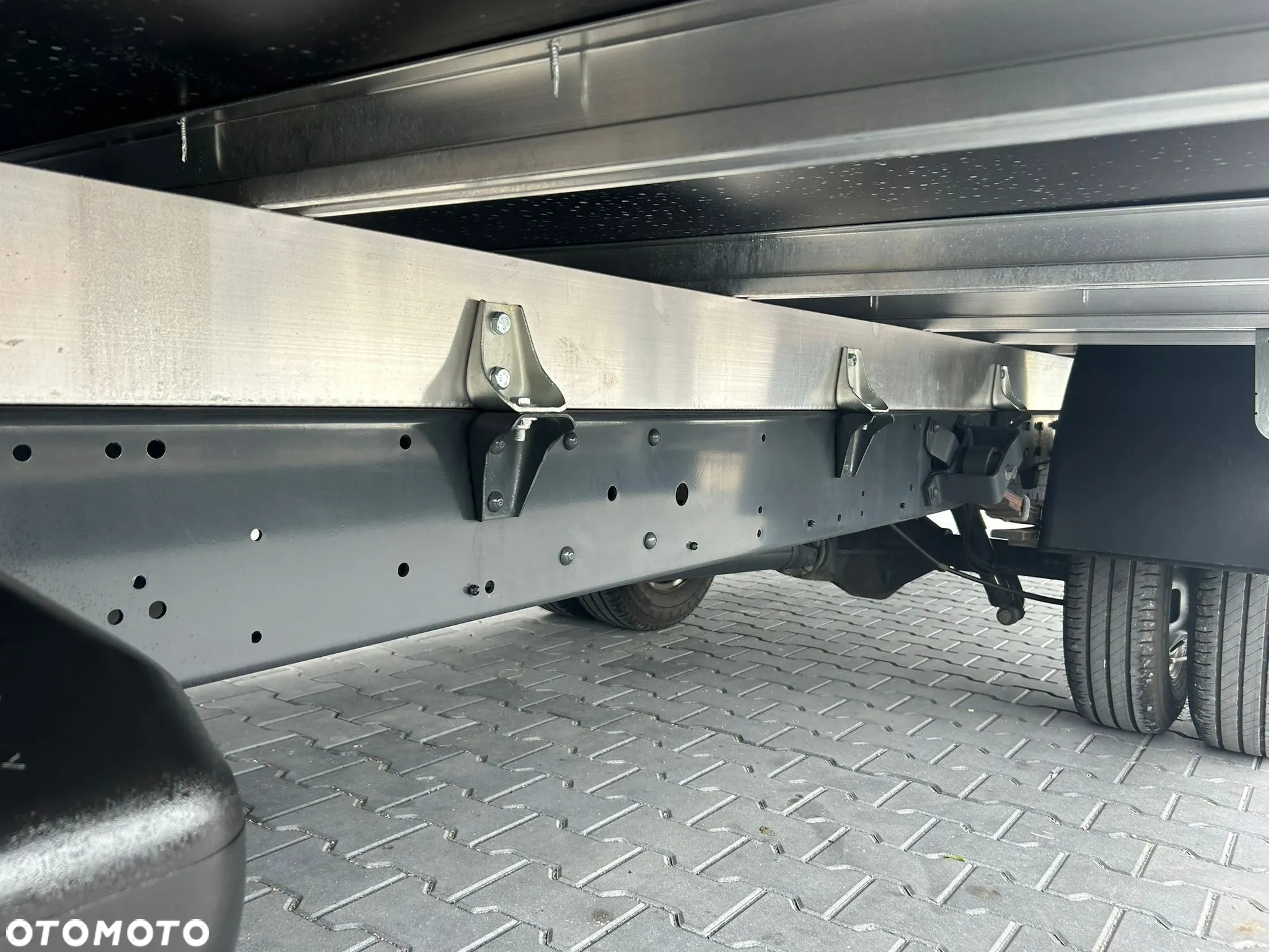 Iveco Daily 50C18 35C18 3.0 HPI Skrzynia 6,2m **KLIMA**NAVI**NA BLIŹNIAKACH**Wzmocniony**Niski przebieg** - 7