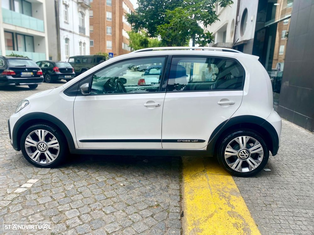 VW Cross Up! 1.0 Auto - 9