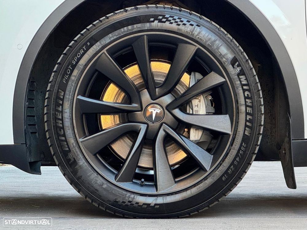 Tesla Model Y Long Range Tração Integral - 30