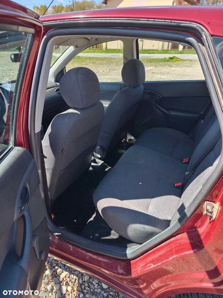 Ford Focus 1.6 Comfort - 9