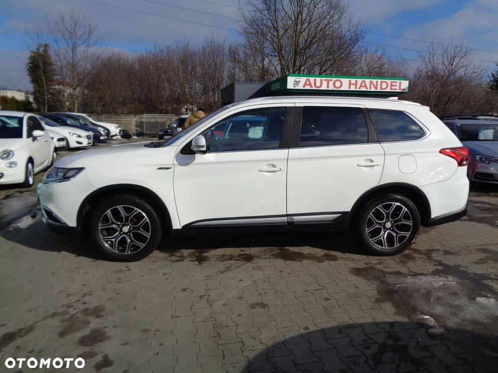 Mitsubishi Outlander 2.0 2WD Diamant Edition - 1
