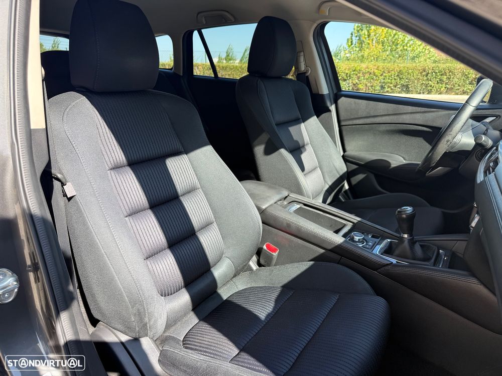 Mazda 6 M6 2.2 SKY-D Excellence Navi - 8