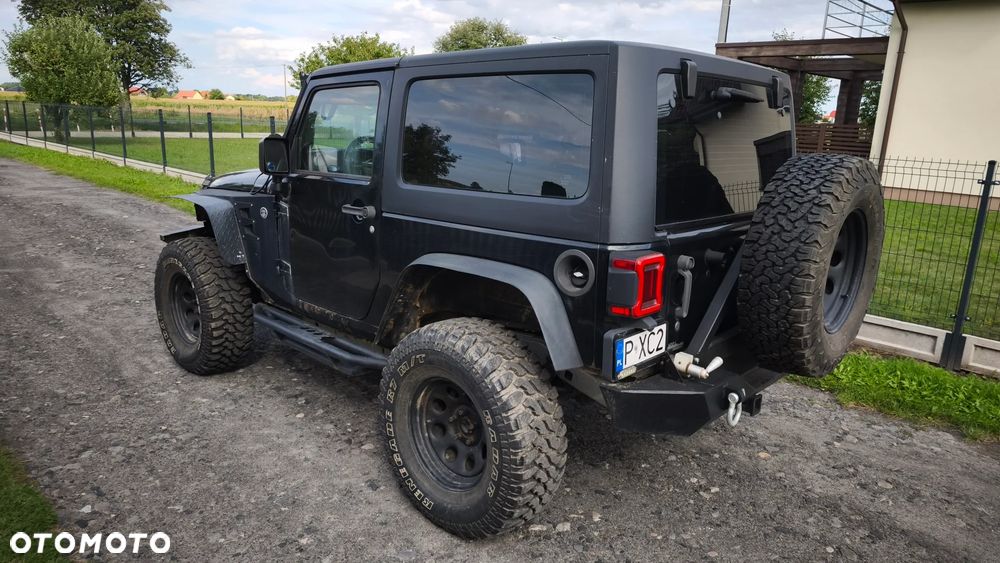 Jeep Wrangler - 8