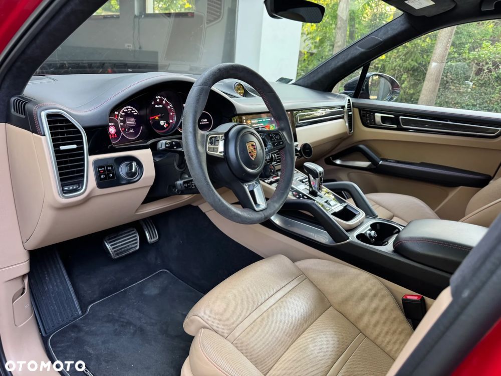 Porsche Cayenne - 11