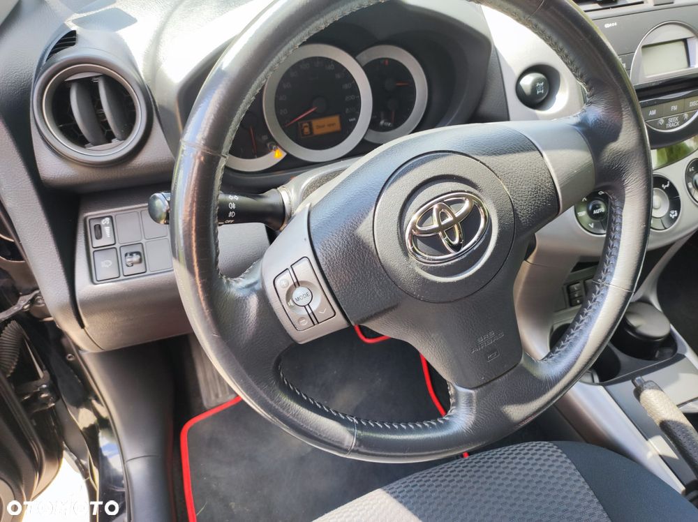 Toyota RAV4 2.0 VVT-i Sol - 14