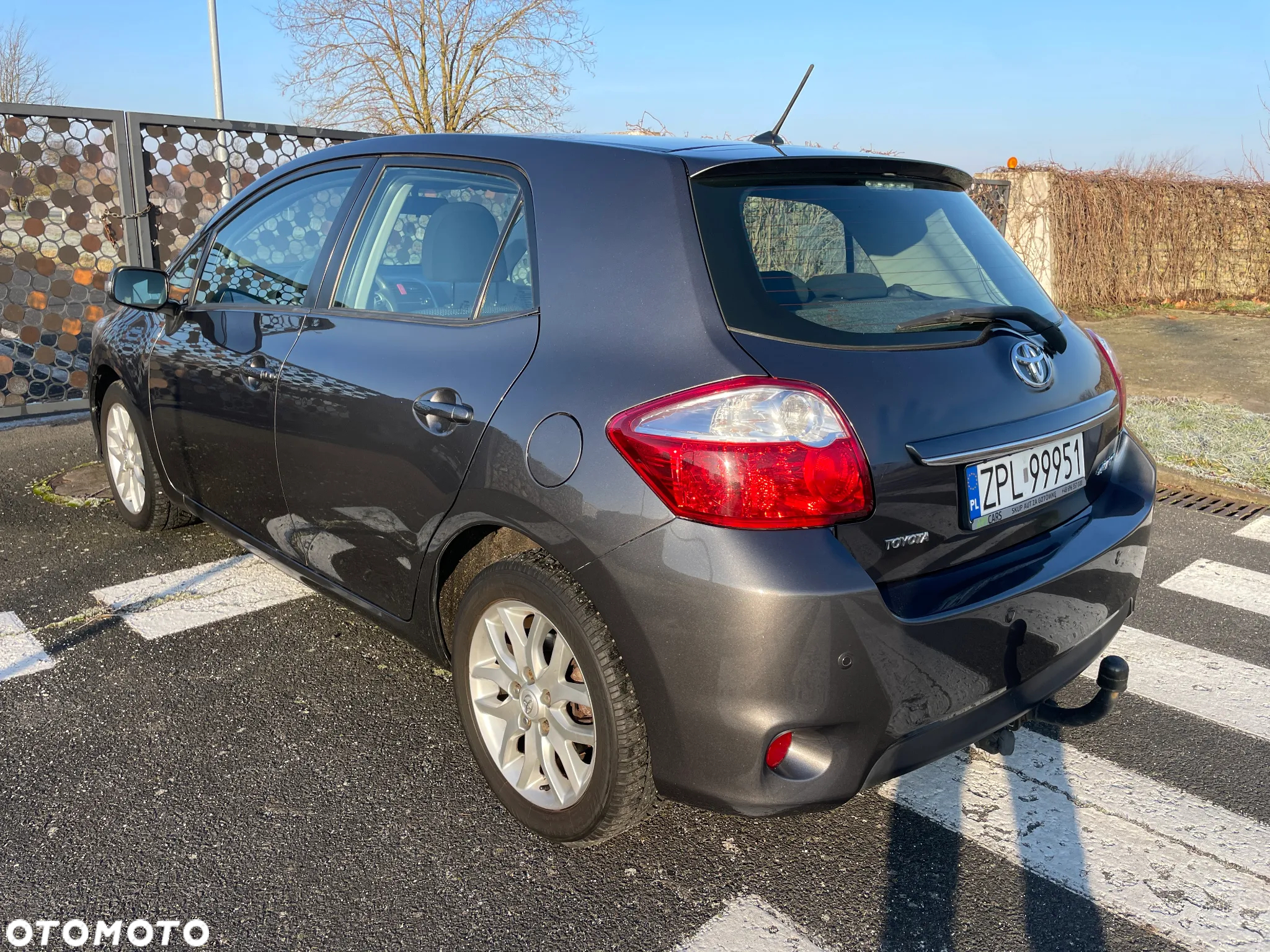 Toyota Auris 1.6 Premium + - 8