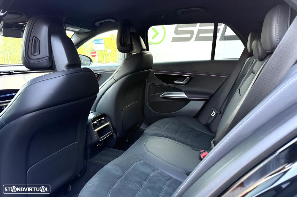 Mercedes-Benz E 300 e AMG Line - 31