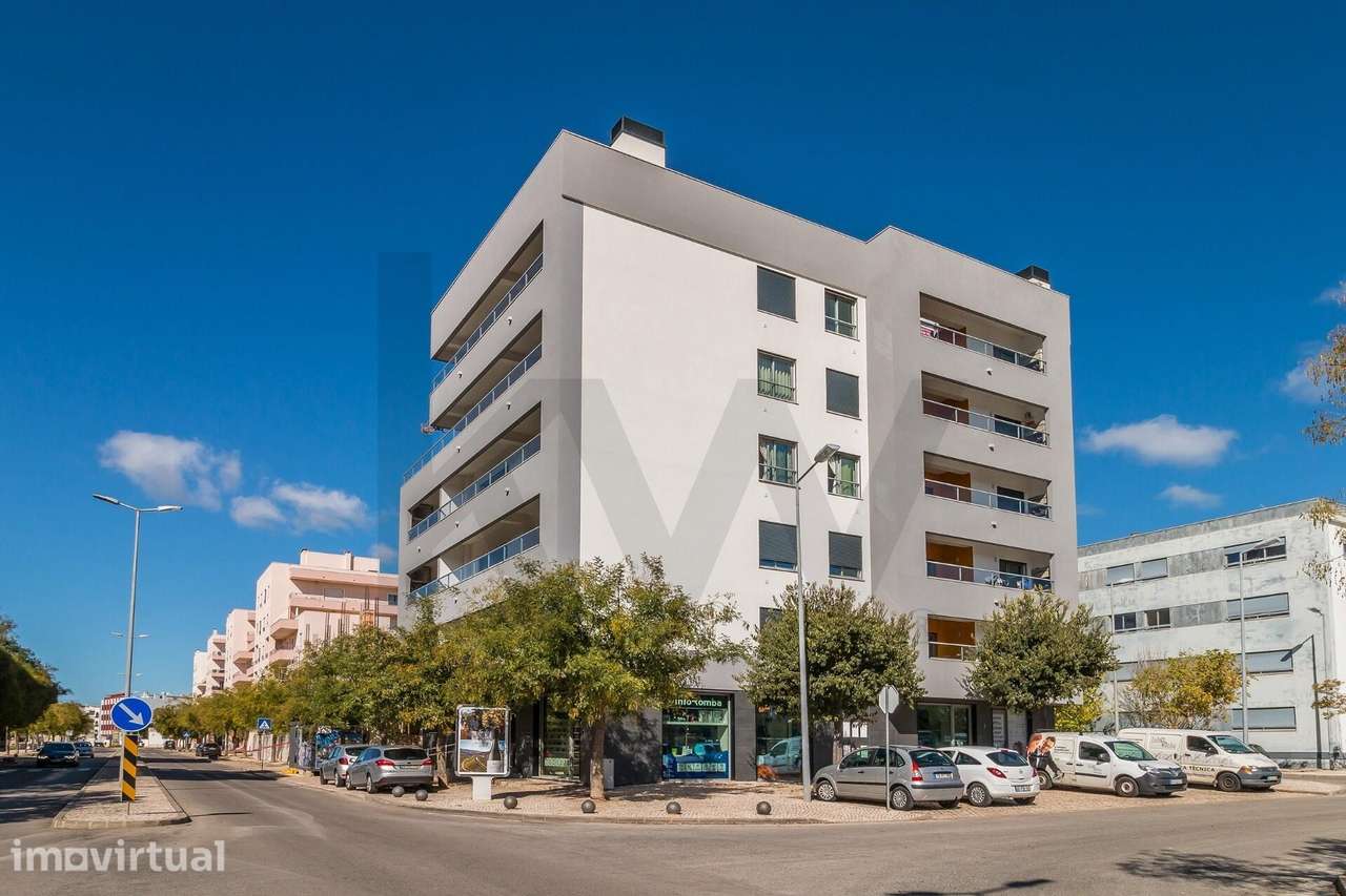 Apartamento T2 para arrendamento anual na cidade de Loulé - Grande imagem: 2/30
