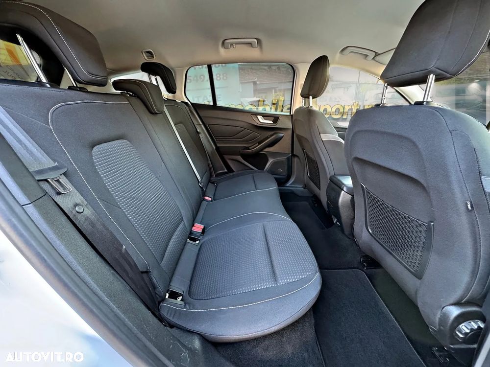 Ford Focus 1.5 EcoBlue Start-Stopp-System COOL&CONNECT DESIGN - 8