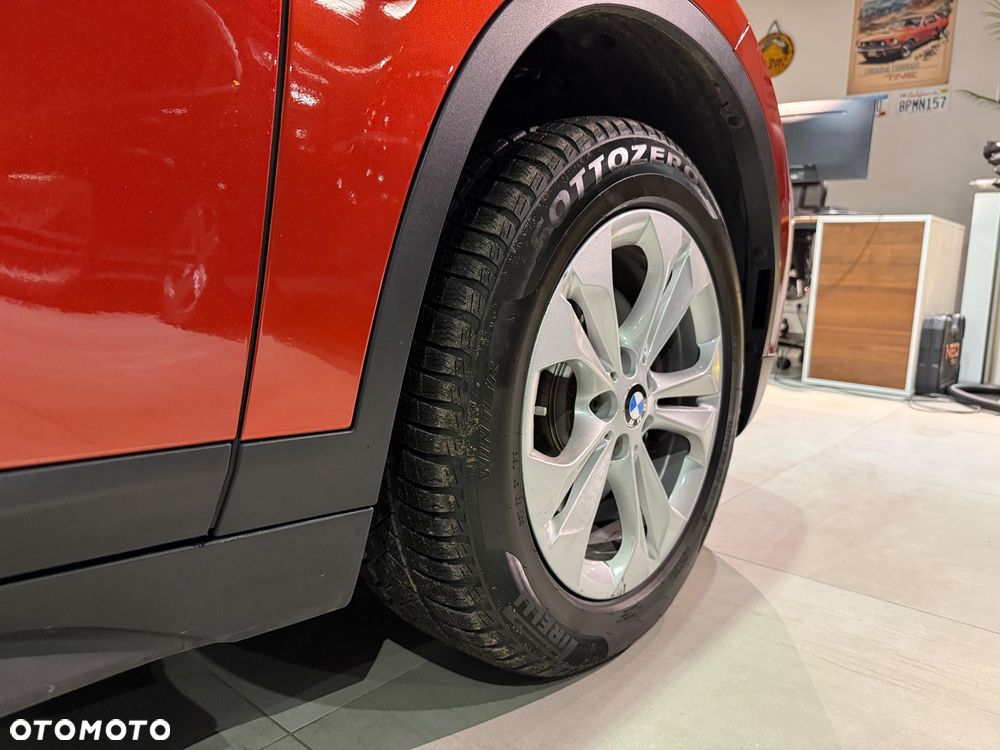 BMW X1 sDrive18i Advantage - 24
