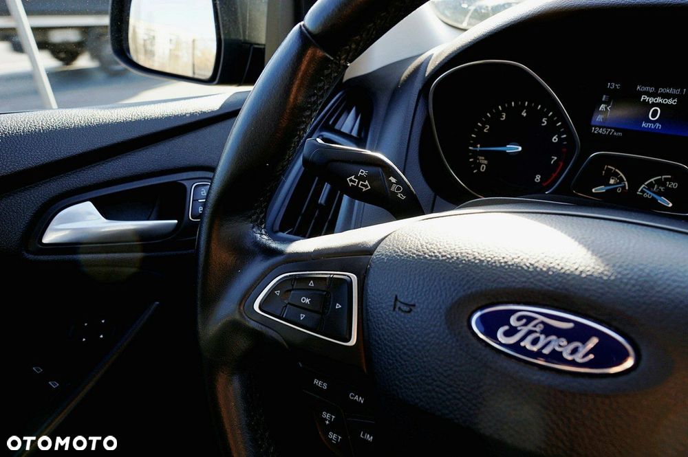Ford Focus - 23