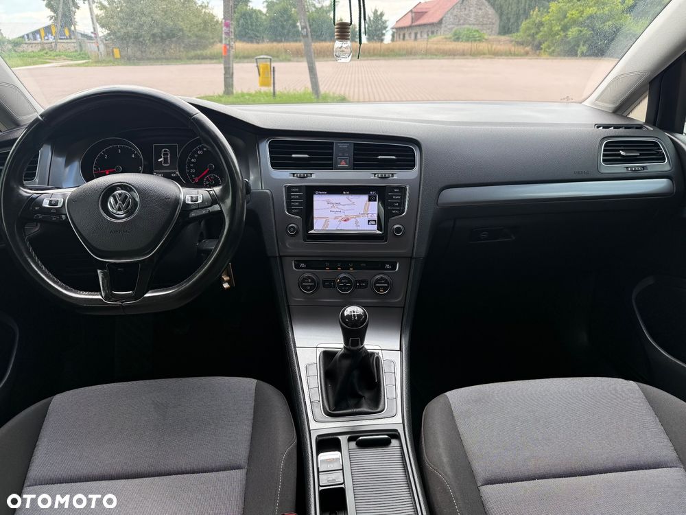 Volkswagen Golf VI 1.6 TDI Comfortline - 11