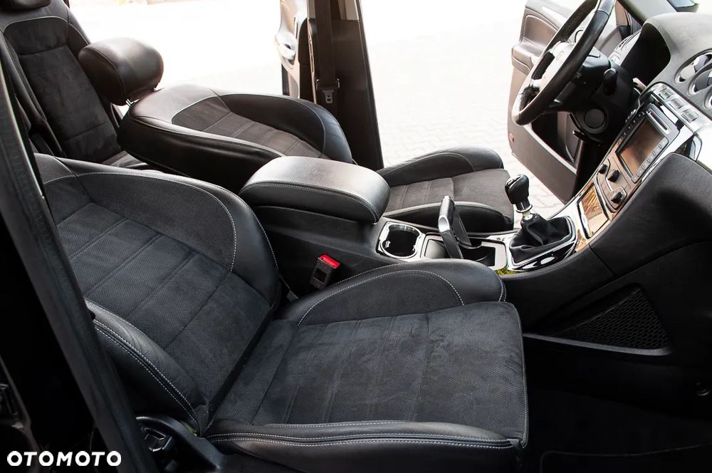Ford S-Max - 26