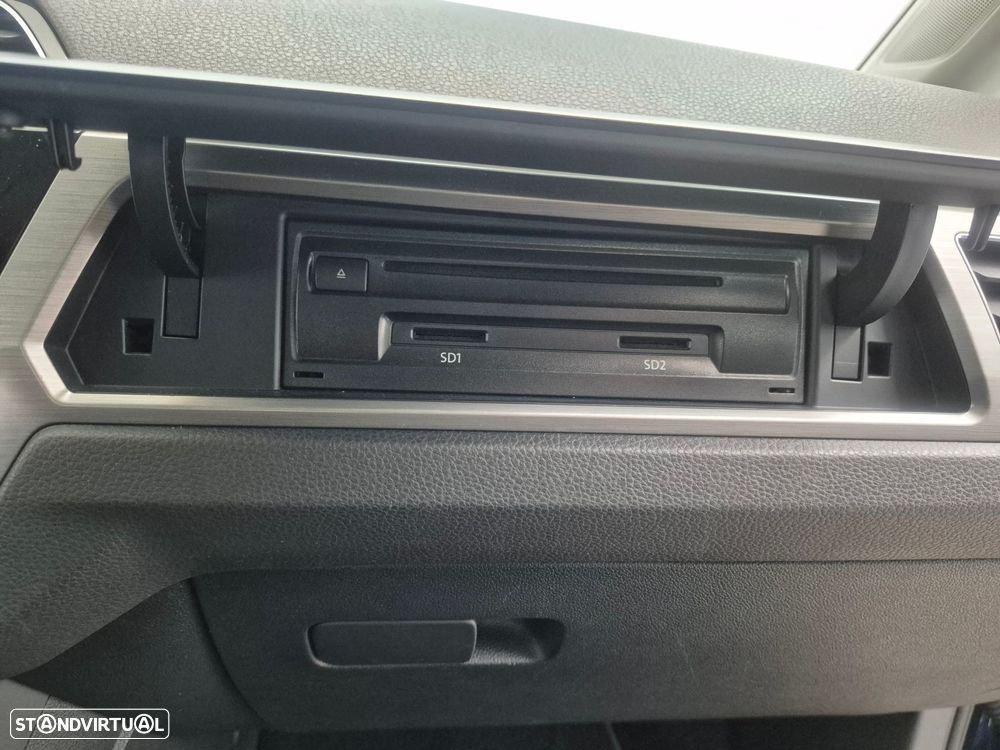 VW Touran 2.0 TDI Confortline DSG - 15